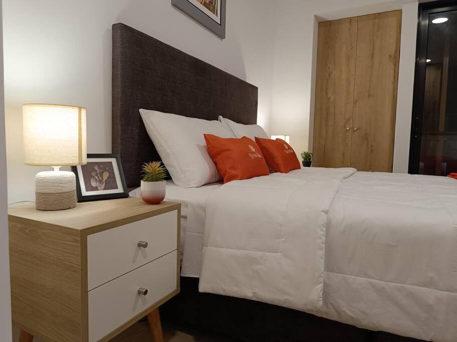 Runawasi Apartments - Killary Miraflores 2Bdr Лима Екстериор снимка